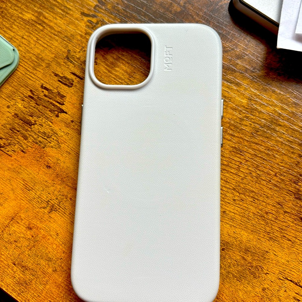 Moft iPhone 15 case and magnetic wallet attachment